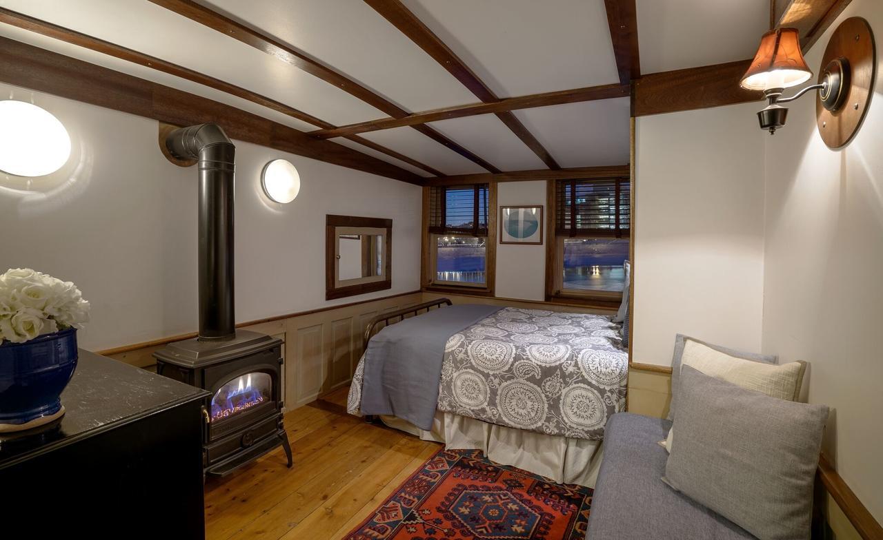 The Covington Houseboat Bed & Breakfast Saint Paul Luaran gambar